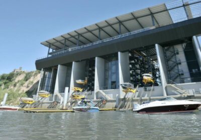 TIFON-GUARDERIA-NAUTICA-CLUB-NAUTICO-COMPLEJO-NAUTICO-BAIGORRIA-ROSARIO-SANTA-FE-TIGRE-SAN-FERNANDO-OLIVOS-PUERTO-MADERO-VENTA-LANCHA-VENTAS-LANCHAS